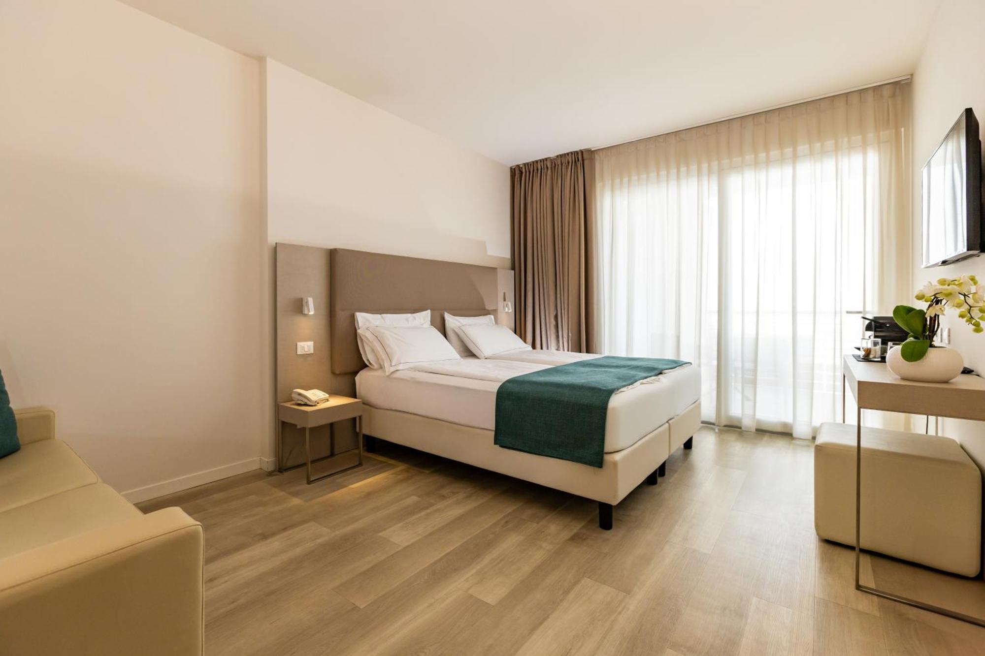 Hotel Europa Sirmione Exteriör bild