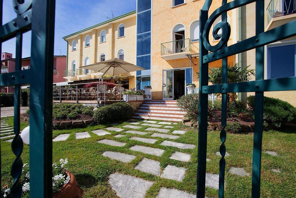 Hotel Europa Sirmione Exteriör bild